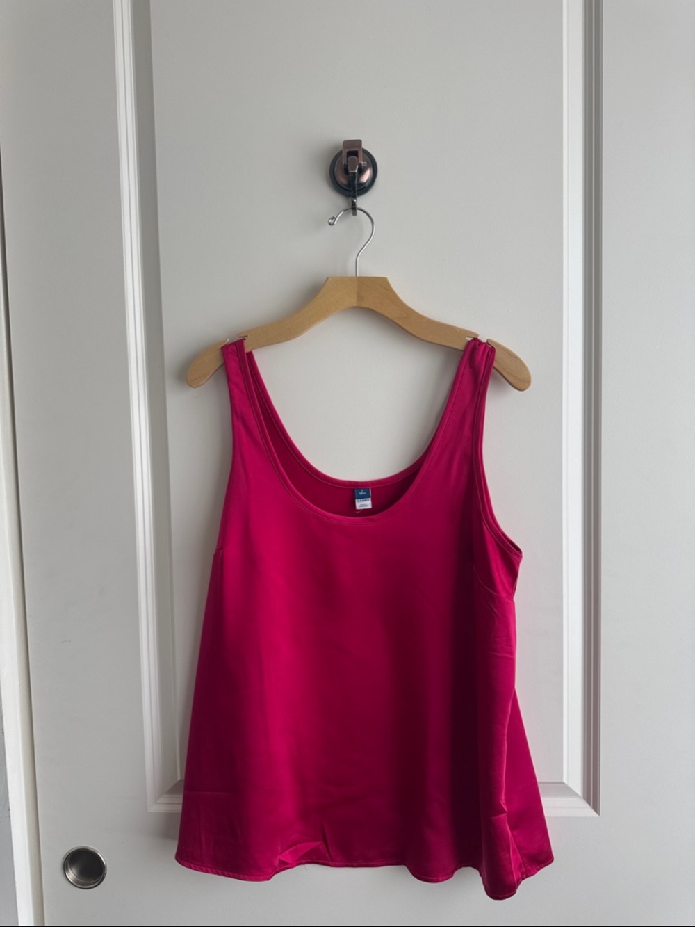 Old Navy Bright Fuchsia Women's Tank Top